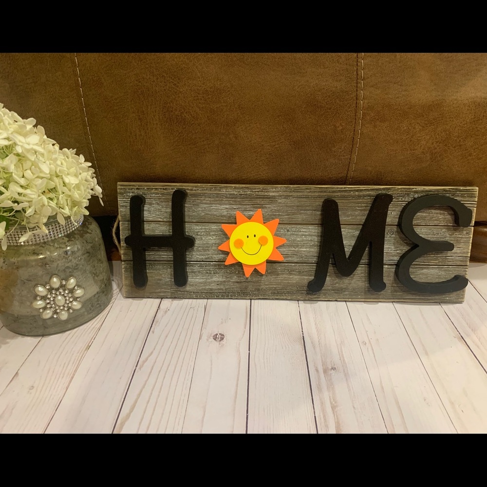 Interchangeable “Home” Sign - Picture 4 of 4